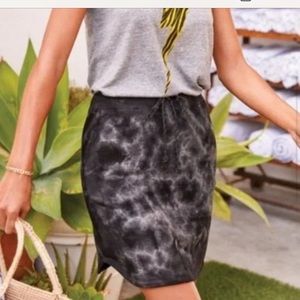 Sundry Evereve collab “Saturday” black tie dye casual skirt 2/M